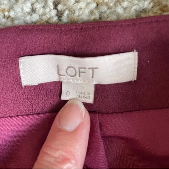 Loft Faux Suede Wrap Skirt size 0 - Picture 5 of 9